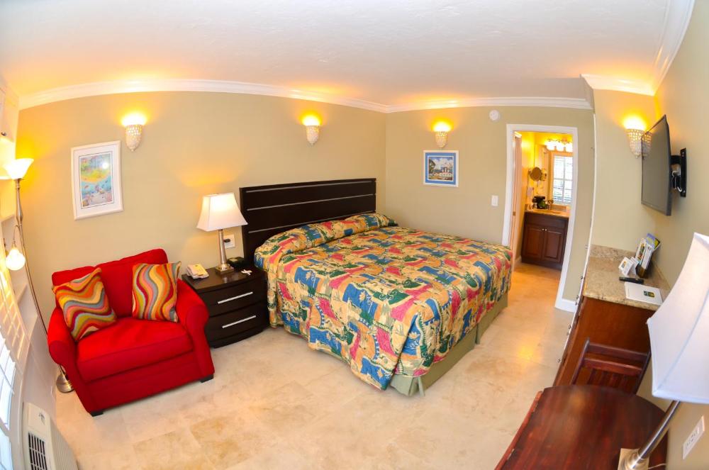 Standard King Room interior